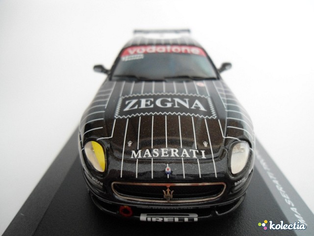 1:43 IXO Maserati Trofeo 2003 Black W/White Stripes - Kolectia 1:43 IXO Maserati Trofeo 2003 Black W/White Stripes - Kolectia