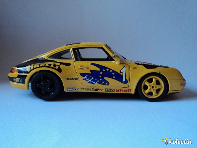 1:18 Bburago Porsche 911 (993) Carrera Racing Shell #1 1993 Yellow ...